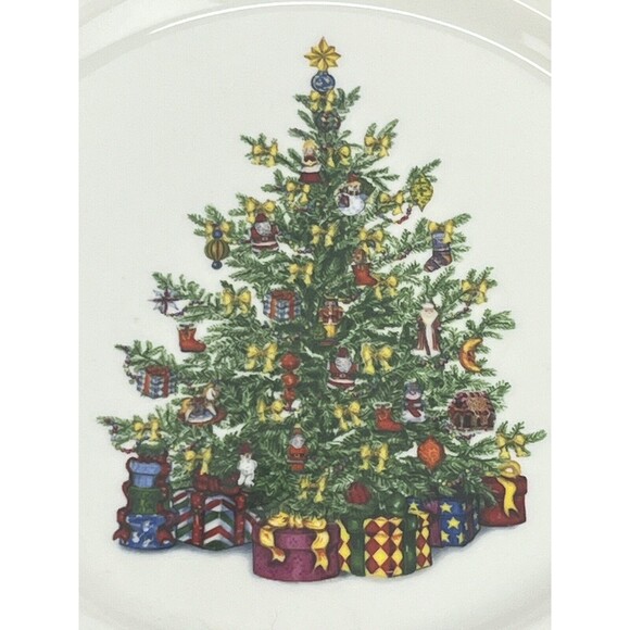 Christopher Radko CHRISTMAS Traditions Holiday Celebrations 2 Dinner Plates 11" - Picture 1 of 8